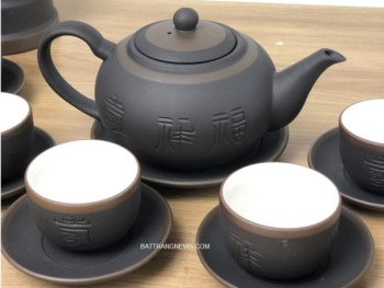 Bộ ấm chén tử sa Bát Tràng dáng tống men đen kẻ chỉ